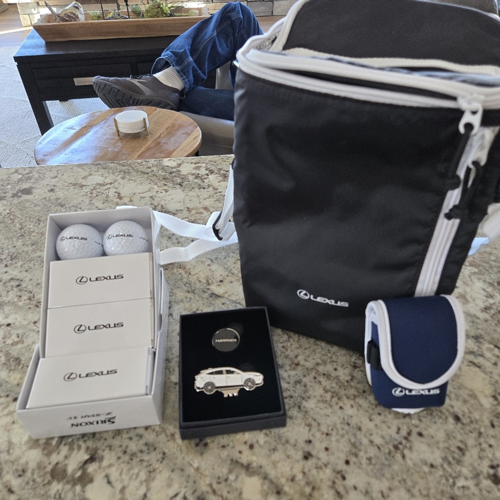 Lexus Golf Set with Cooler Bag